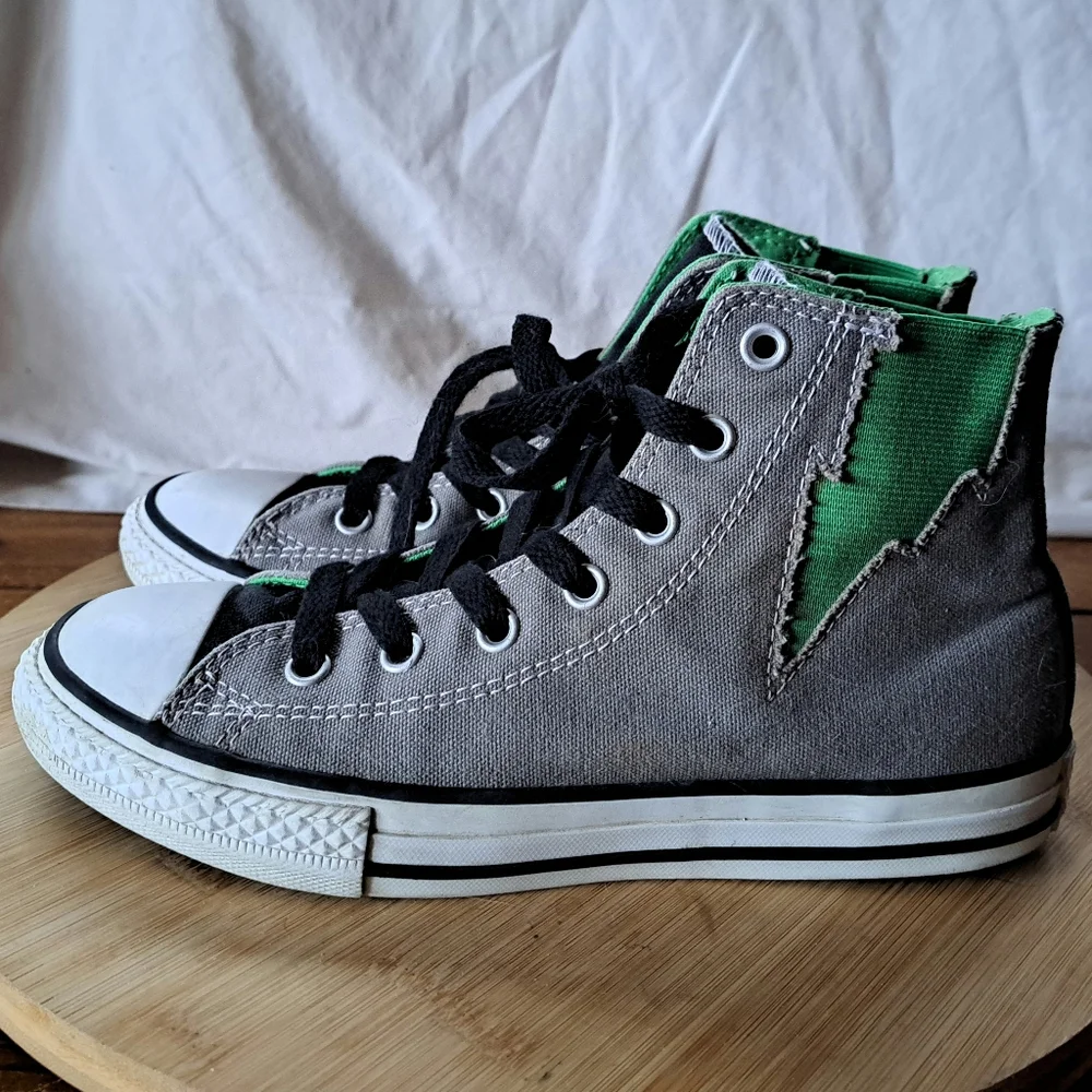 Converse Chuck Taylor All Star High Top Gray Canvas Green Lightning Kids Size 3